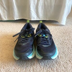 Hokas Clifton 9